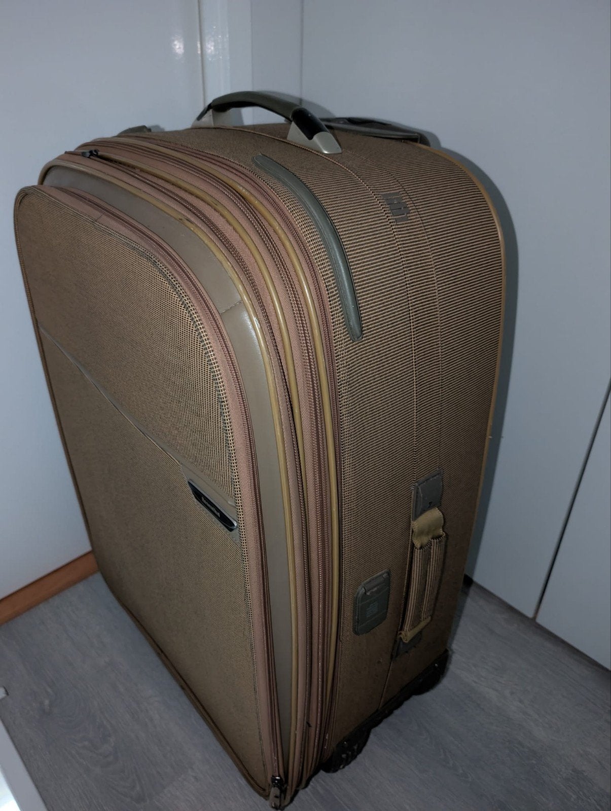 Koffer, Sieraden, Tassen en Uiterlijk, Koffers, Ophalen, Gebruikt, Hard kunststof, 70 cm of meer