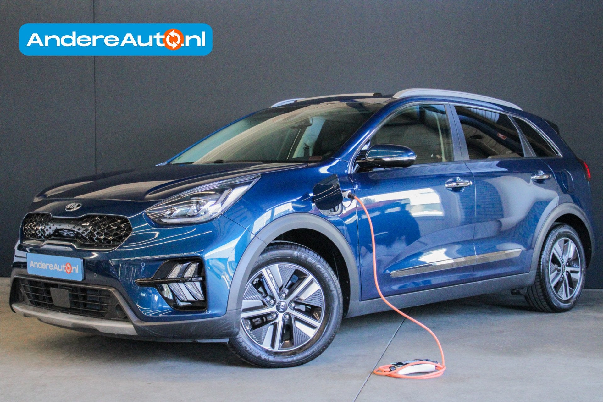 Kia Niro 1.6 GDi PHEV DynamicPlusLine |trekhaak|schuifdak|st, Auto's, Dealer onderhouden, Gebruikt, Zwart, Blauw