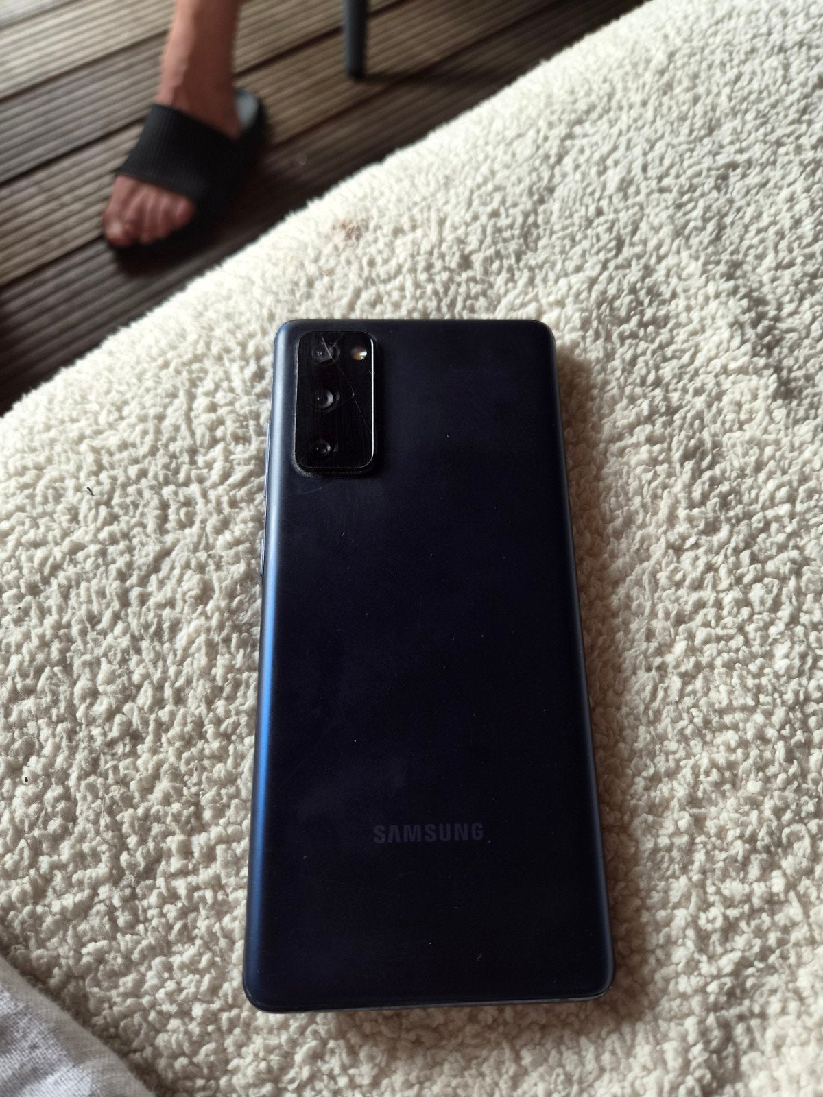 Samsung S20FE met lichte gebruiksschade, camera werkt goed, Telecommunicatie, Mobiele telefoons | Samsung, Ophalen of Verzenden
