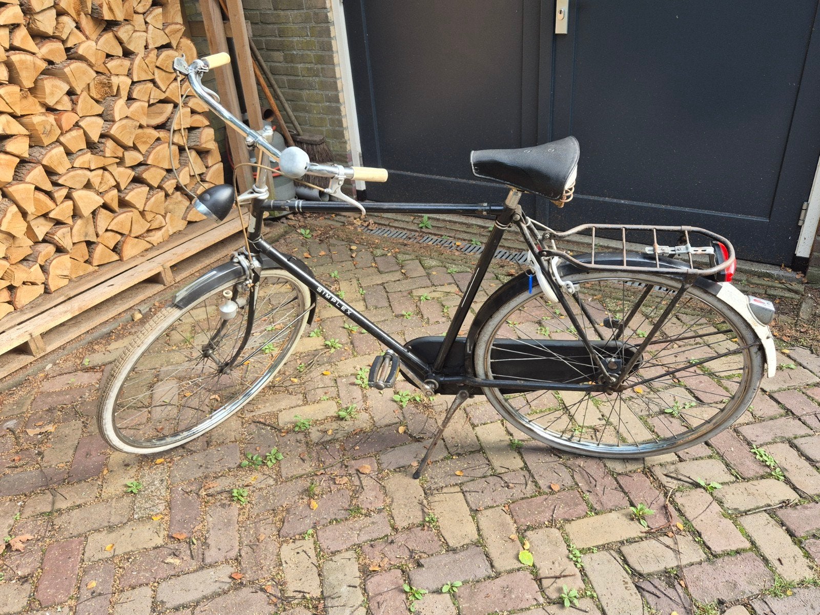 klassieke zwarte herenfiets, 3versnellingen knijpremmen,, Gebruikt, Velgrem, Versnellingen, 57 tot 61 cm
