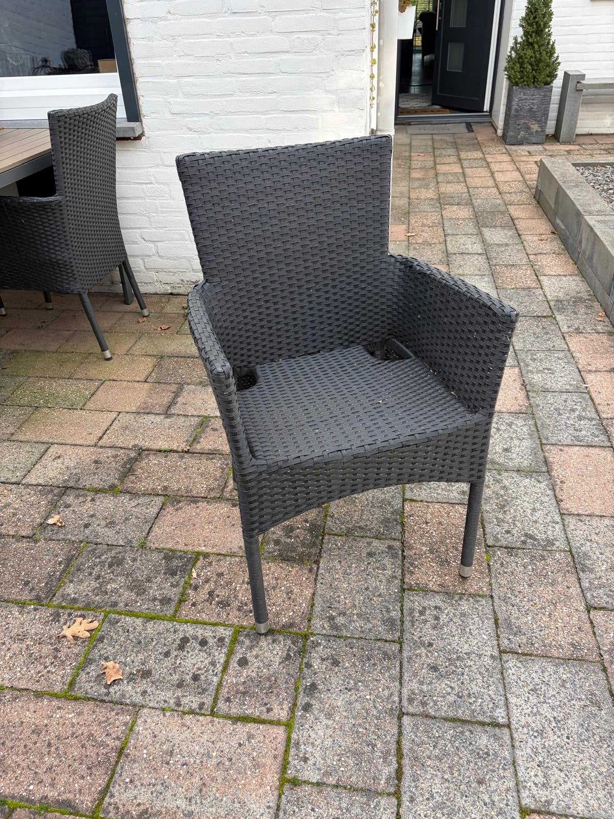 Comfortabele Wicker Tuinstoel - Grijs 4stuks, Ophalen, Zo goed als nieuw, Wicker