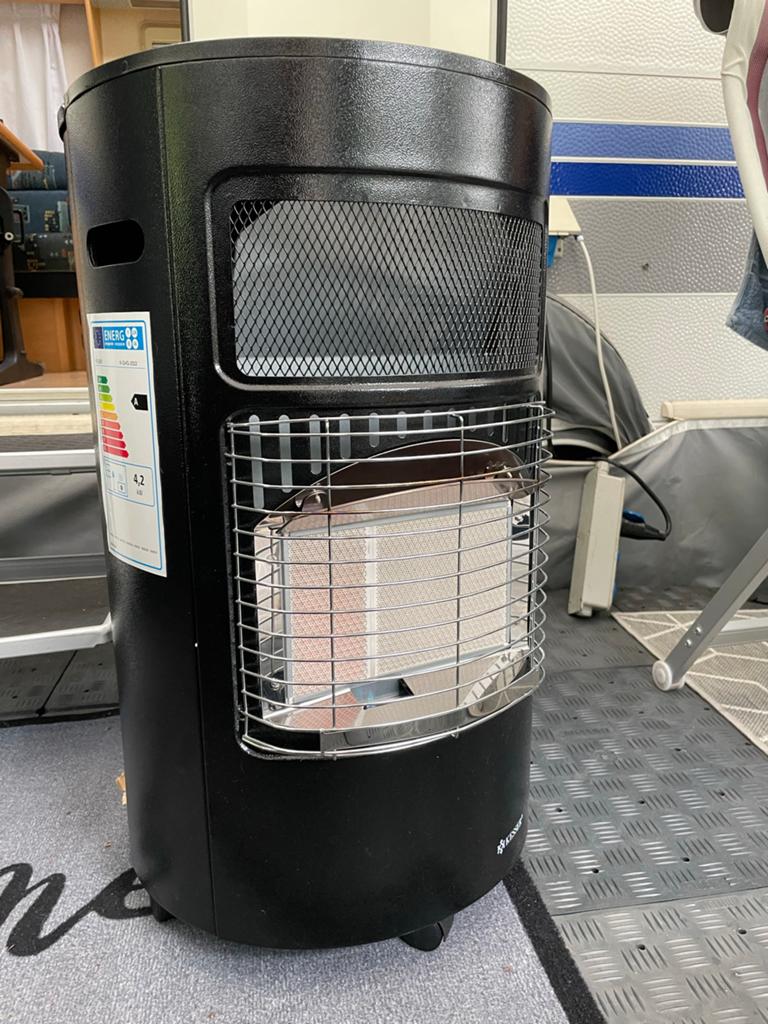 Kesser Gaskachel 4.2 kW - Draagbaar en Efficiënt, Ophalen, Zo goed als nieuw