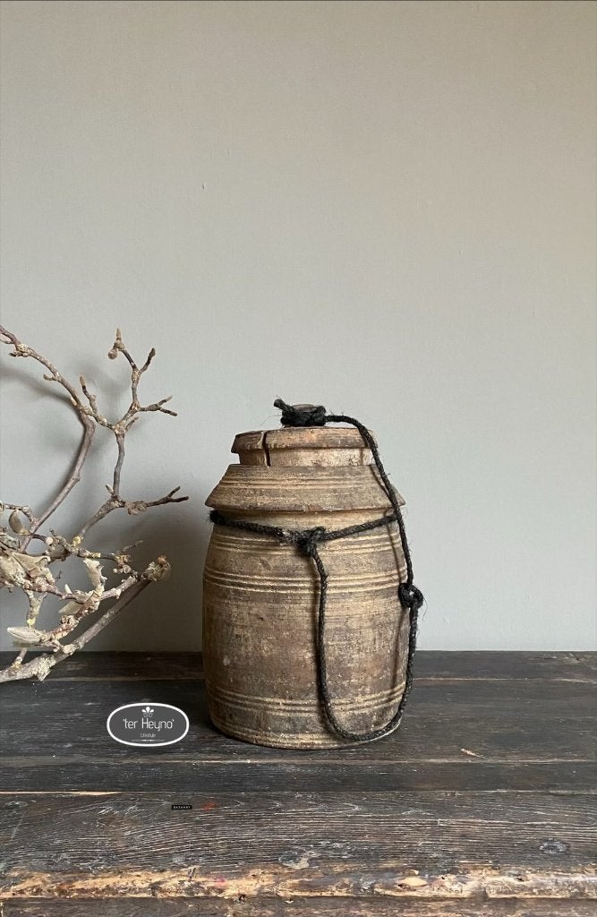 Oude houten kruik met deksel pot hout stoer sober landelijk, Verzenden, Handgemaakt, Overige vormen, Hout