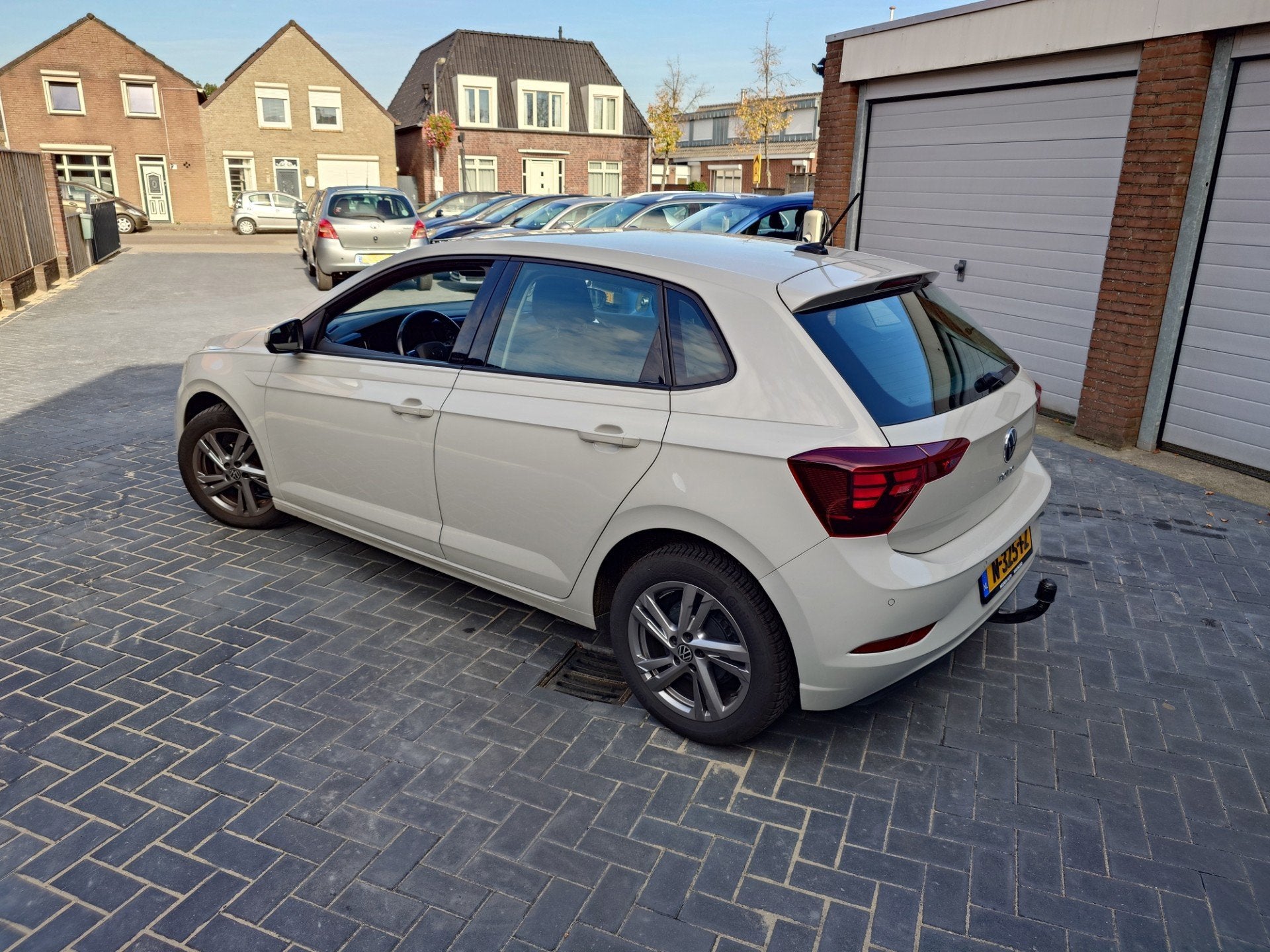 Volkswagen Polo 1.0 TSI Life, Facelift, Stoelverwarming, Cam, Auto's, Dealer onderhouden, Stof, Gebruikt, 95 pk