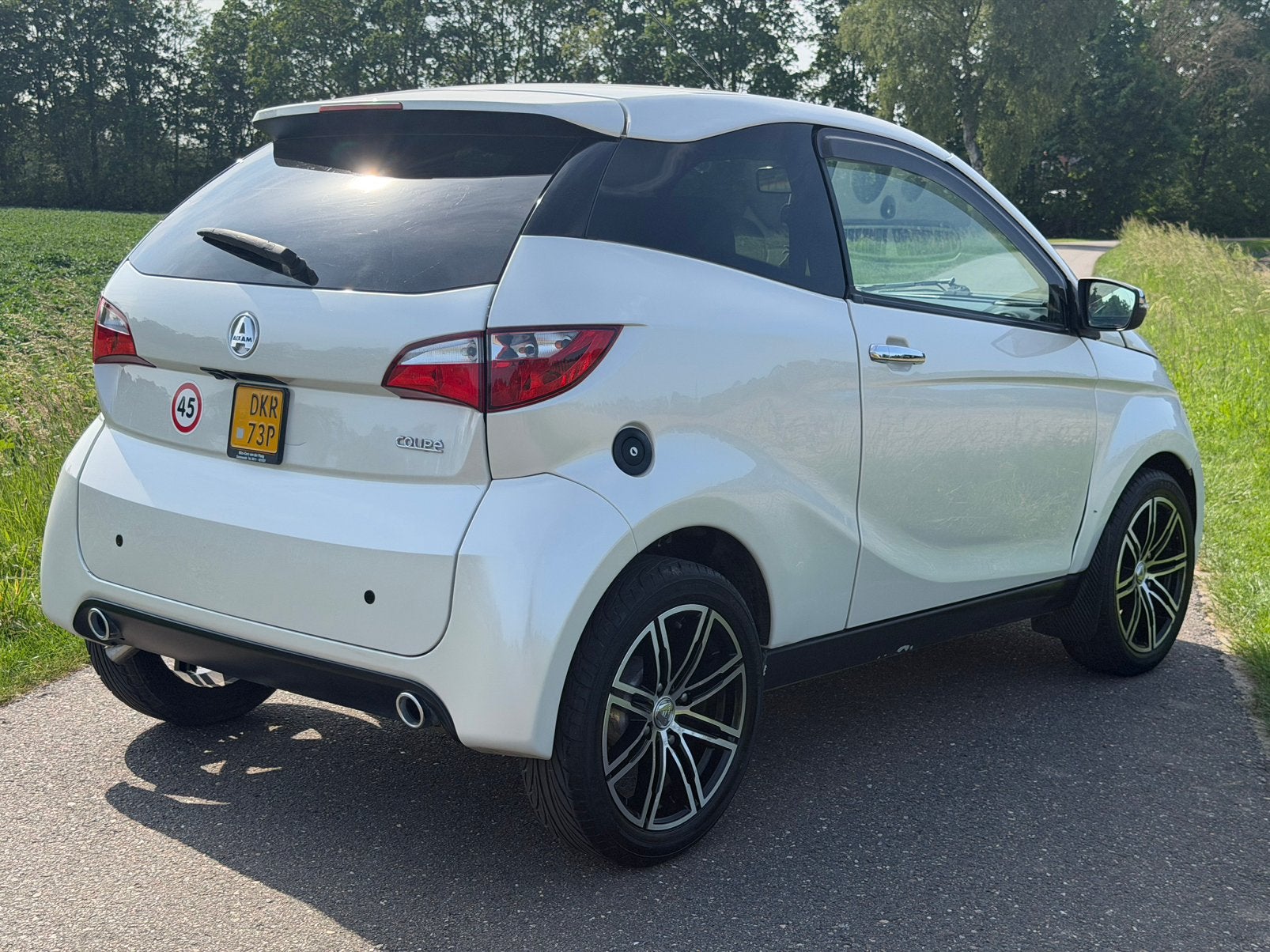 Aixam Coupé | Premium Editie | Luxe | Groot Scherm | Leder ✅, Overige merken, Ophalen of Verzenden, Zo goed als nieuw, 16 km/u of meer