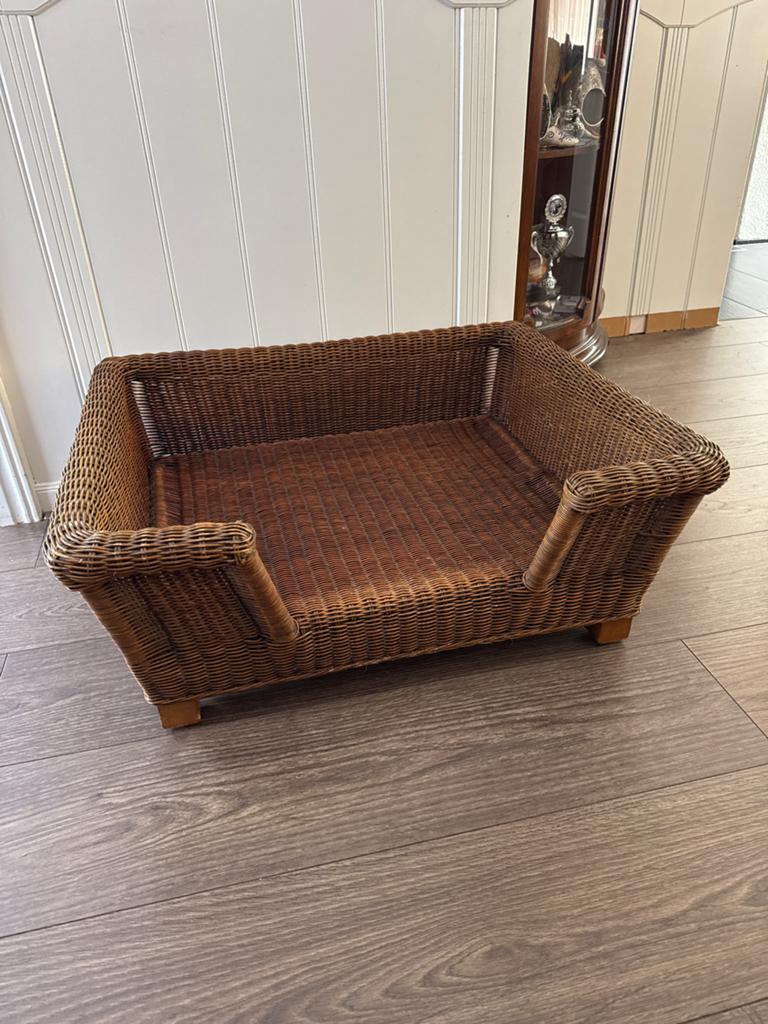 Rieten hondenmand / wicker hondenbed, Ophalen, Zo goed als nieuw, Overige