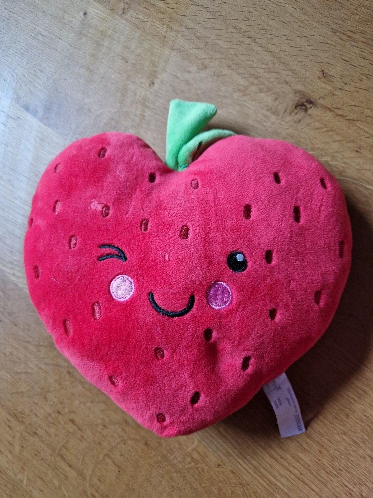 PLUCHE AARDBEI 🍓🍓, Ophalen of Verzenden, Zo goed als nieuw, Overige typen