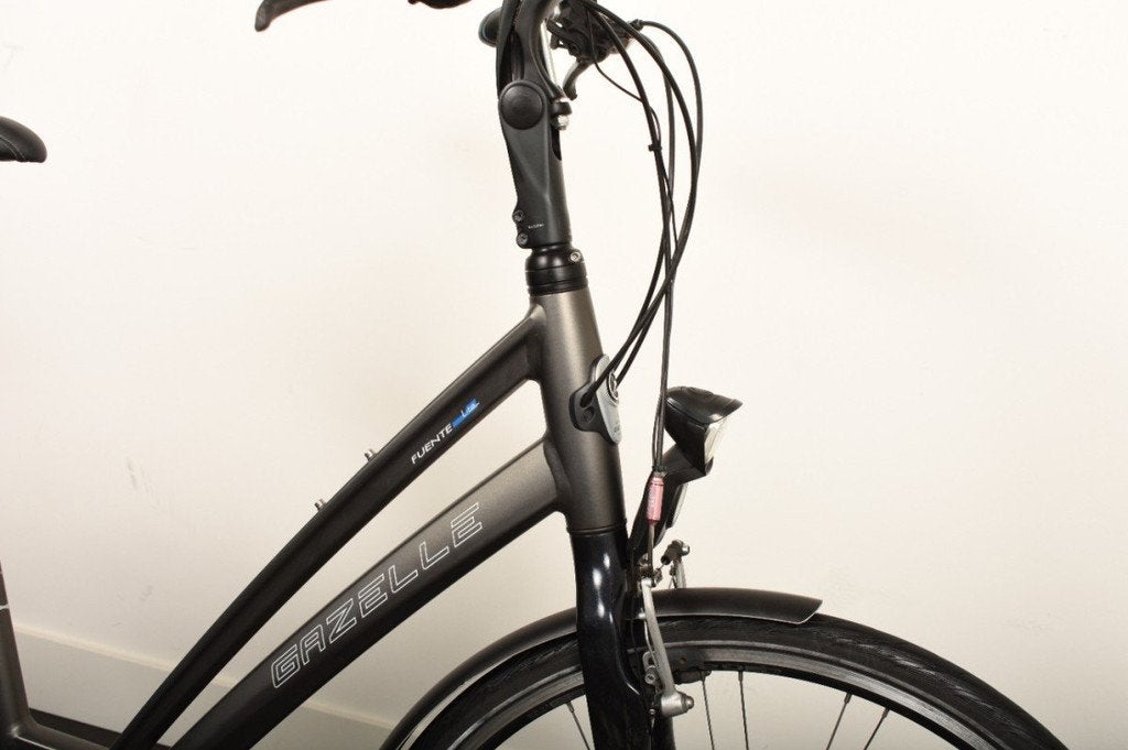 Gazelle Fuente Lite Dames Grijs mat 57cm 2017, Gebruikt, -, - 0
-, NL, 56 cm of meer