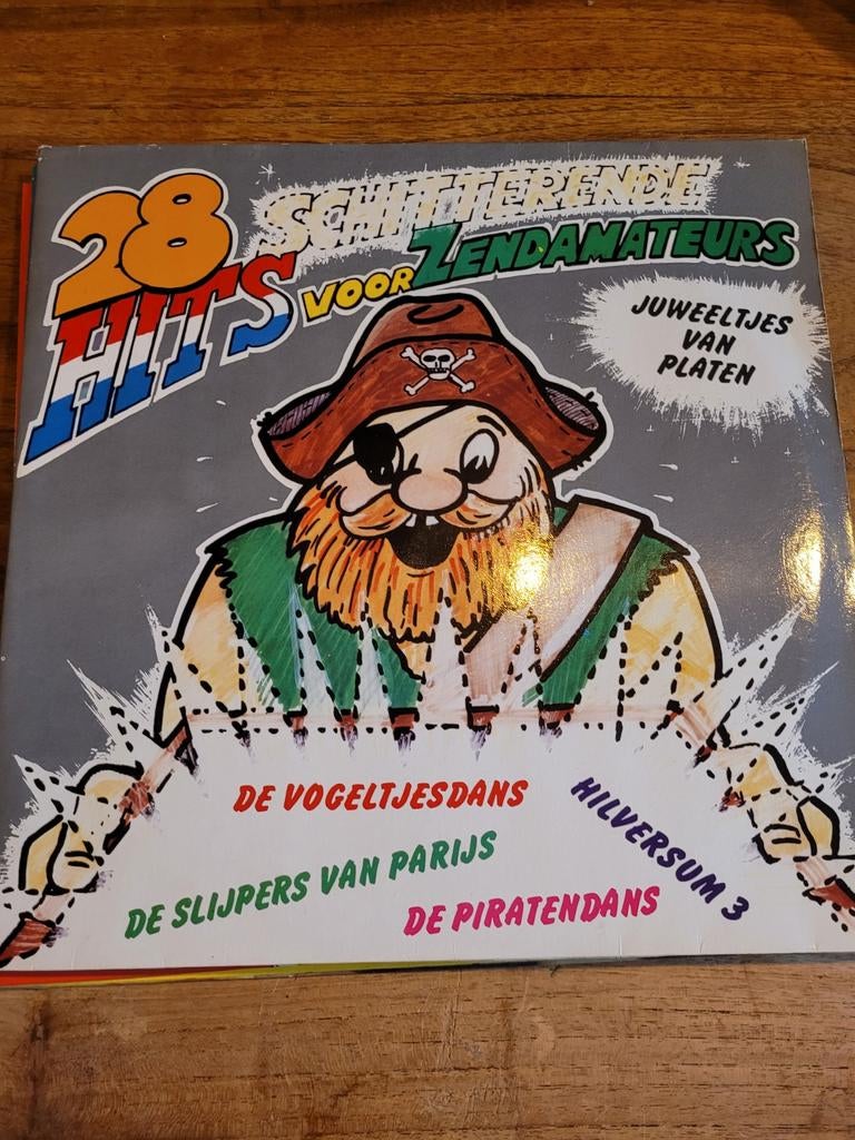 Fijne dubbel lp 28 schitterende hits voor zendamateurs, Ophalen of Verzenden, Zo goed als nieuw, Overige formaten, Levenslied of Smartlap