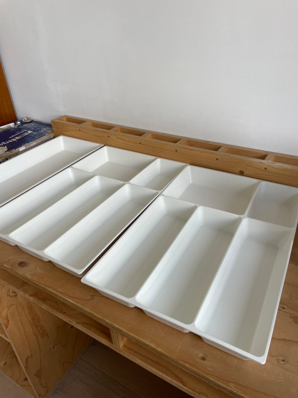 Ikea bestekbakken, Huis en Inrichting, Ophalen, Zo goed als nieuw, Kunststof
