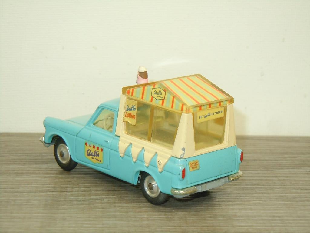 Walls Ice Cream Van on Ford Thames - Corgi Toys 447 England, Engeland, Auto, Zo goed als nieuw, X