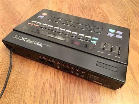 Yamaha RX-11 drumcomputer 80s classic!, Muziek en Instrumenten, Drumcomputers, Ophalen of Verzenden, Gebruikt, Yamaha