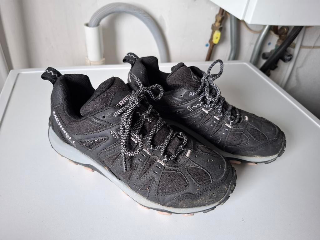Merrell dames wandelschoenen goretex maat 38 gore tex, Sport en Fitness, Bergsport en Wandelen, Ophalen of Verzenden, Zo goed als nieuw