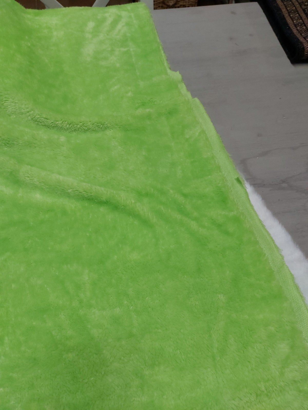 limegroen imitatie en wit teddystof, Ophalen of Verzenden