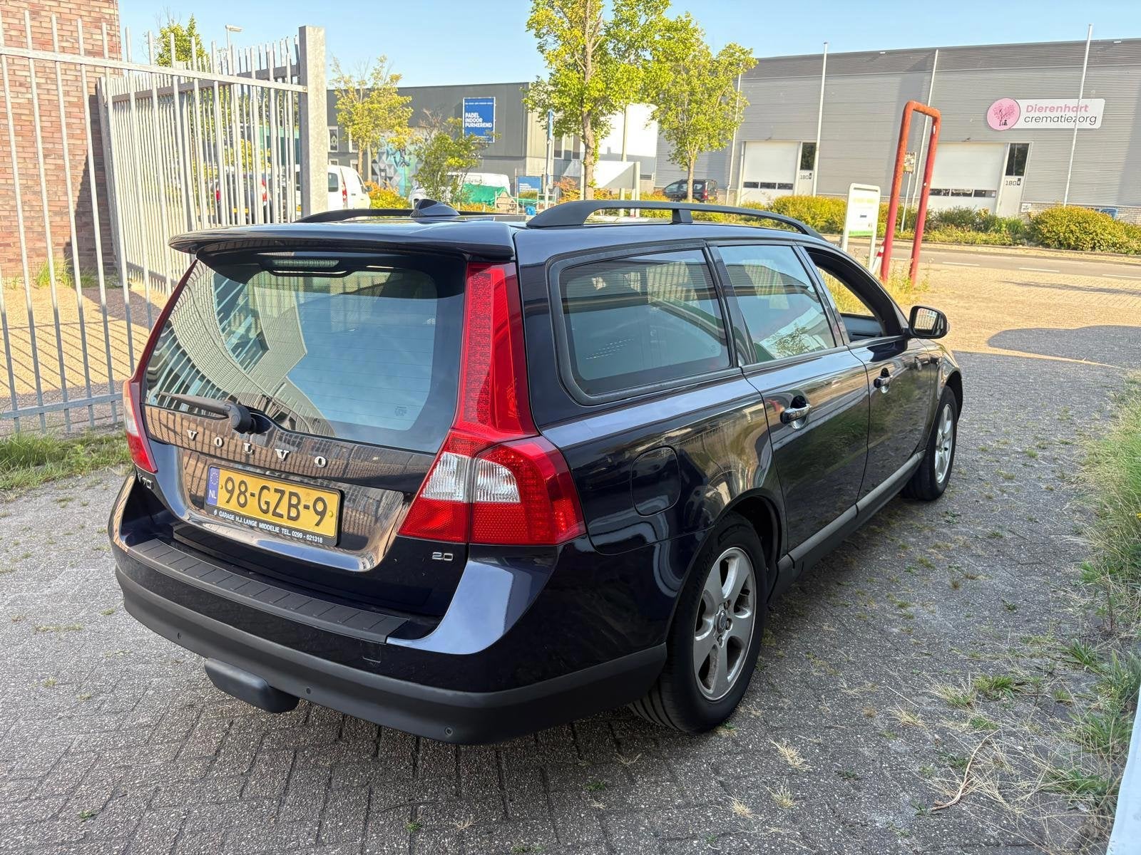 Volvo V70 2.0 Kinetic, Gebruikt, Blauw, Handgeschakeld, 84 €/maand