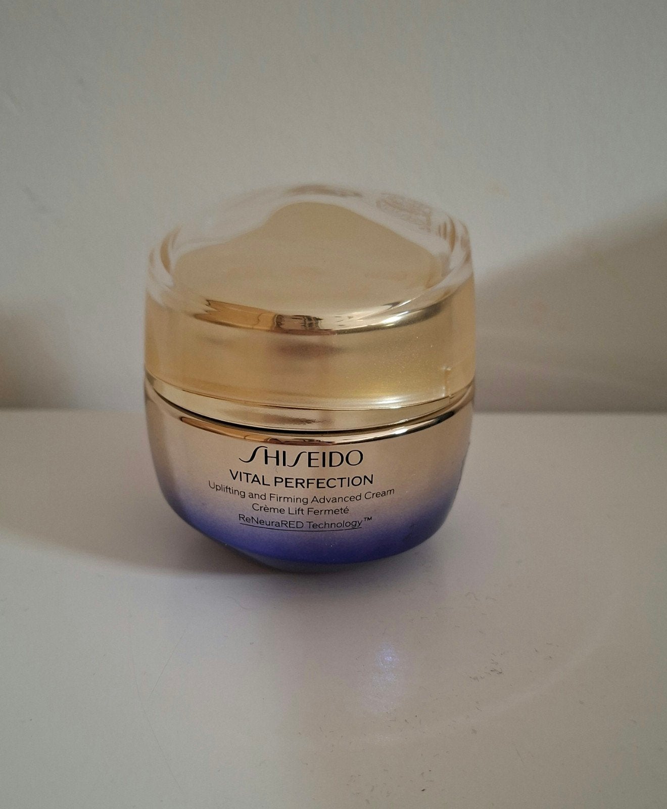 Shiseido Vital Perfection creme 50ml, Verzenden, Zo goed als nieuw, Gehele gezicht, Verzorging