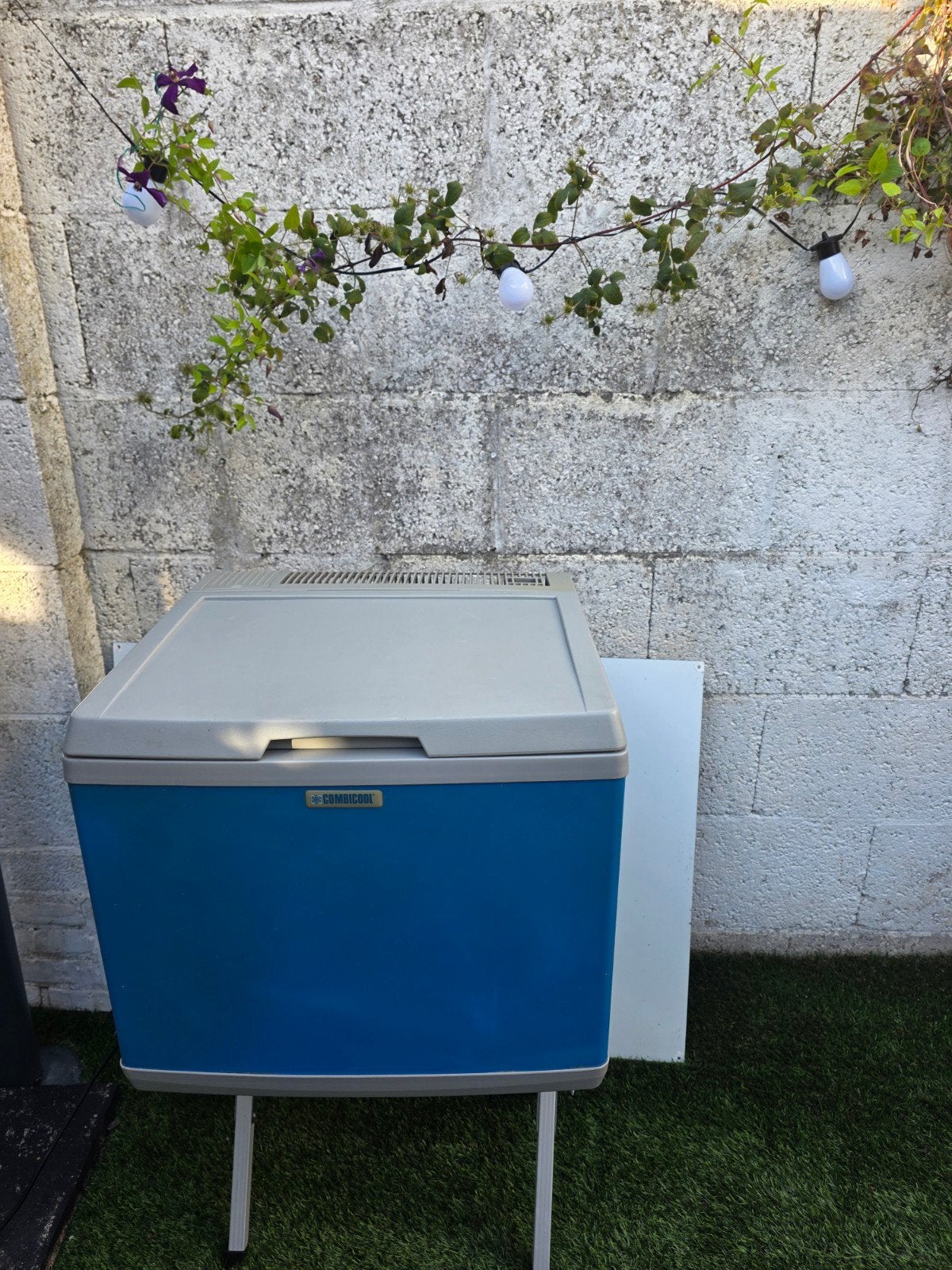 Mobicool 40 liter Combicool Koel- en Vriesbox met Tafelstand, Caravans en Kamperen, Kampeeraccessoires, Ophalen