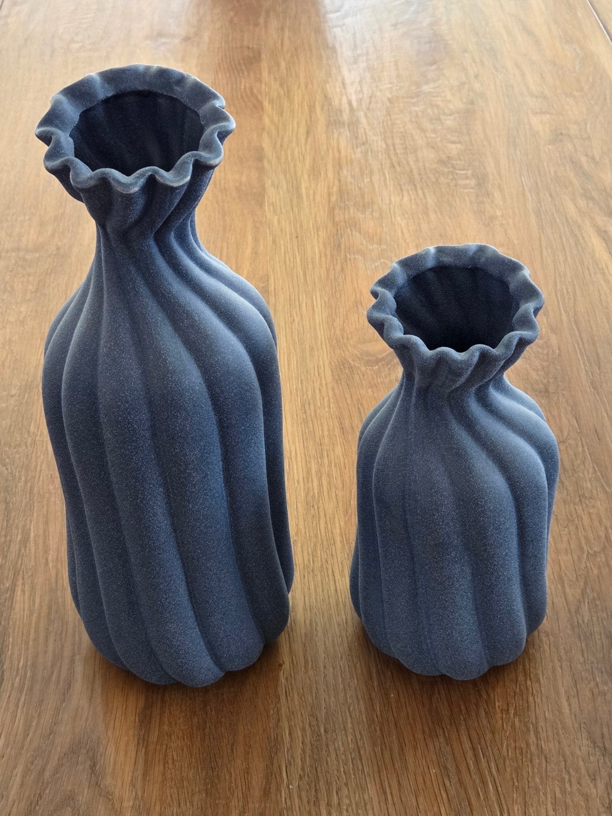 2 mooie vazen, Huis en Inrichting, Overige kleuren, Inclusief decoratie, Ophalen of Verzenden, Zo goed als nieuw