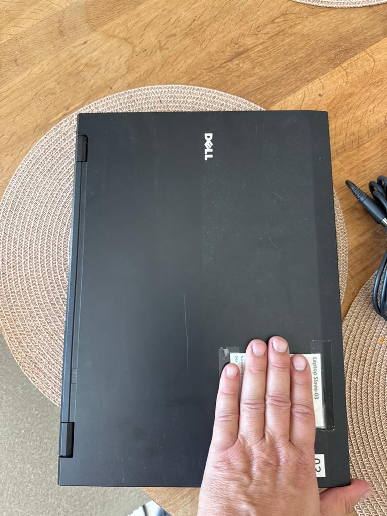Dell Latitude E5500 Laptop - Betrouwbaar en Functioneel, Computers en Software, Windows Laptops, Ophalen, Gebruikt, HDD, Minder dan 4 GB