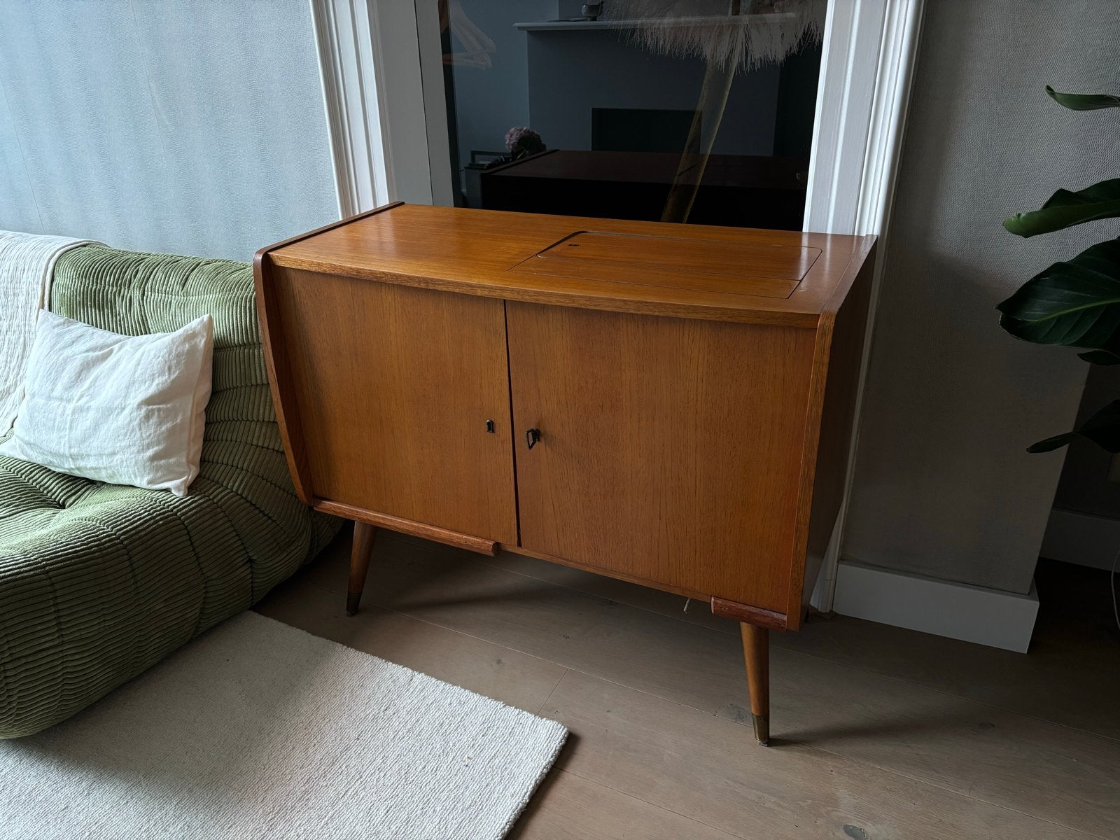 Vintage mid-century naaikastje | prachtig vintage meubel, Ophalen