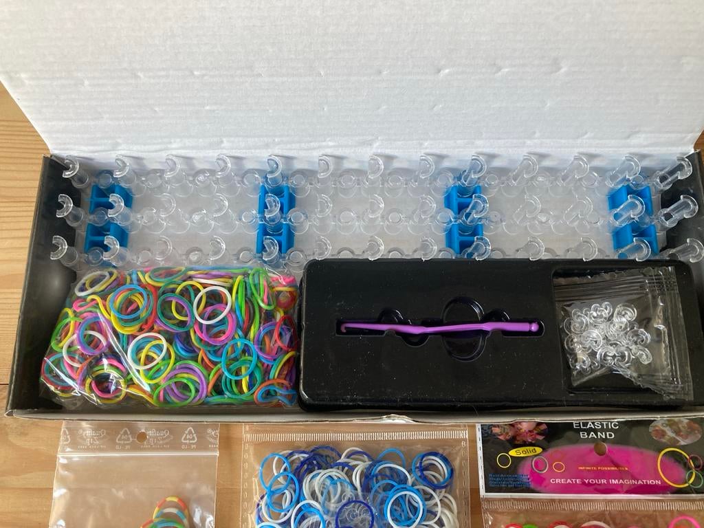Nieuwe Loom set met extra elastiekjes, Overige thema's, Nieuw, Meerkleurig, Ophalen of Verzenden
