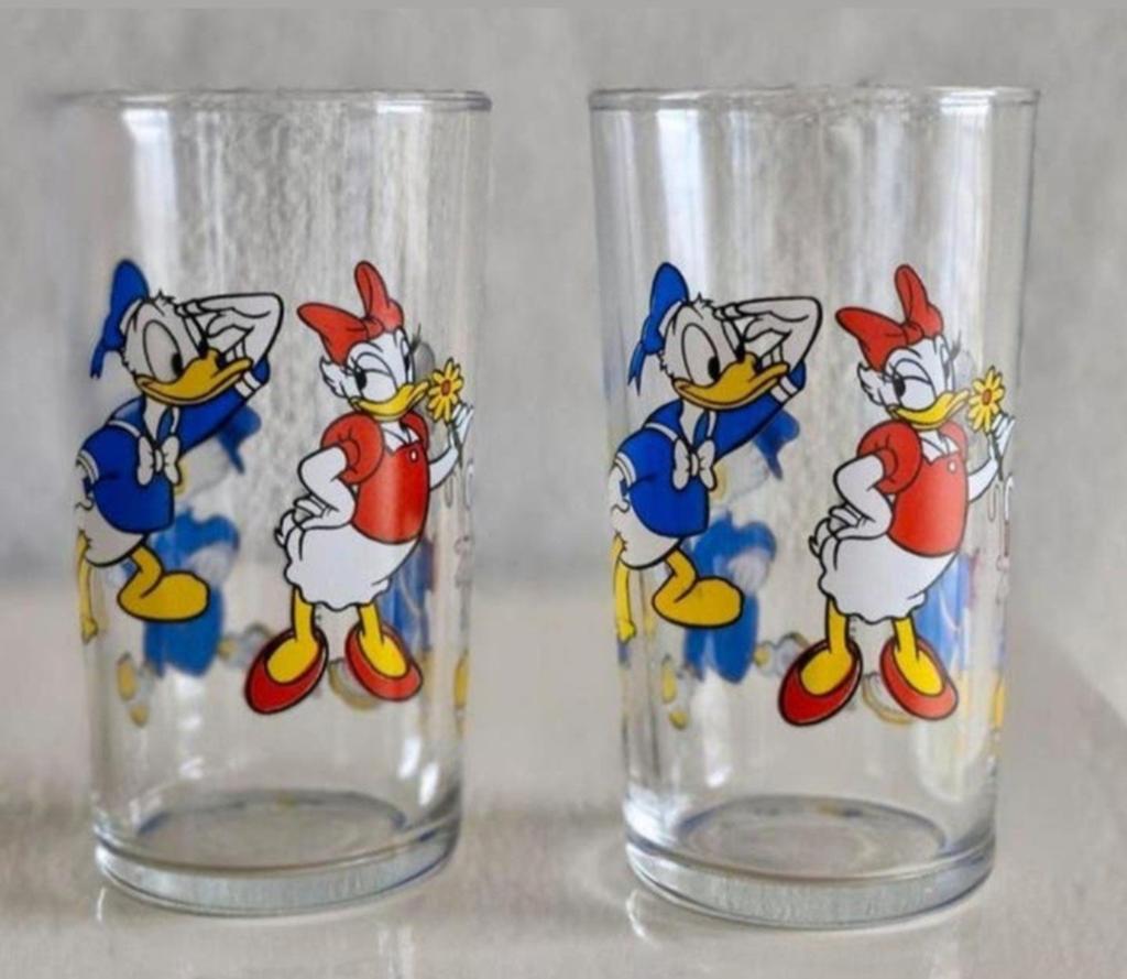Twee glazen met Disney afbeeldingen, Verzamelen, Glas en Borrelglaasjes, Ophalen of Verzenden, Zo goed als nieuw