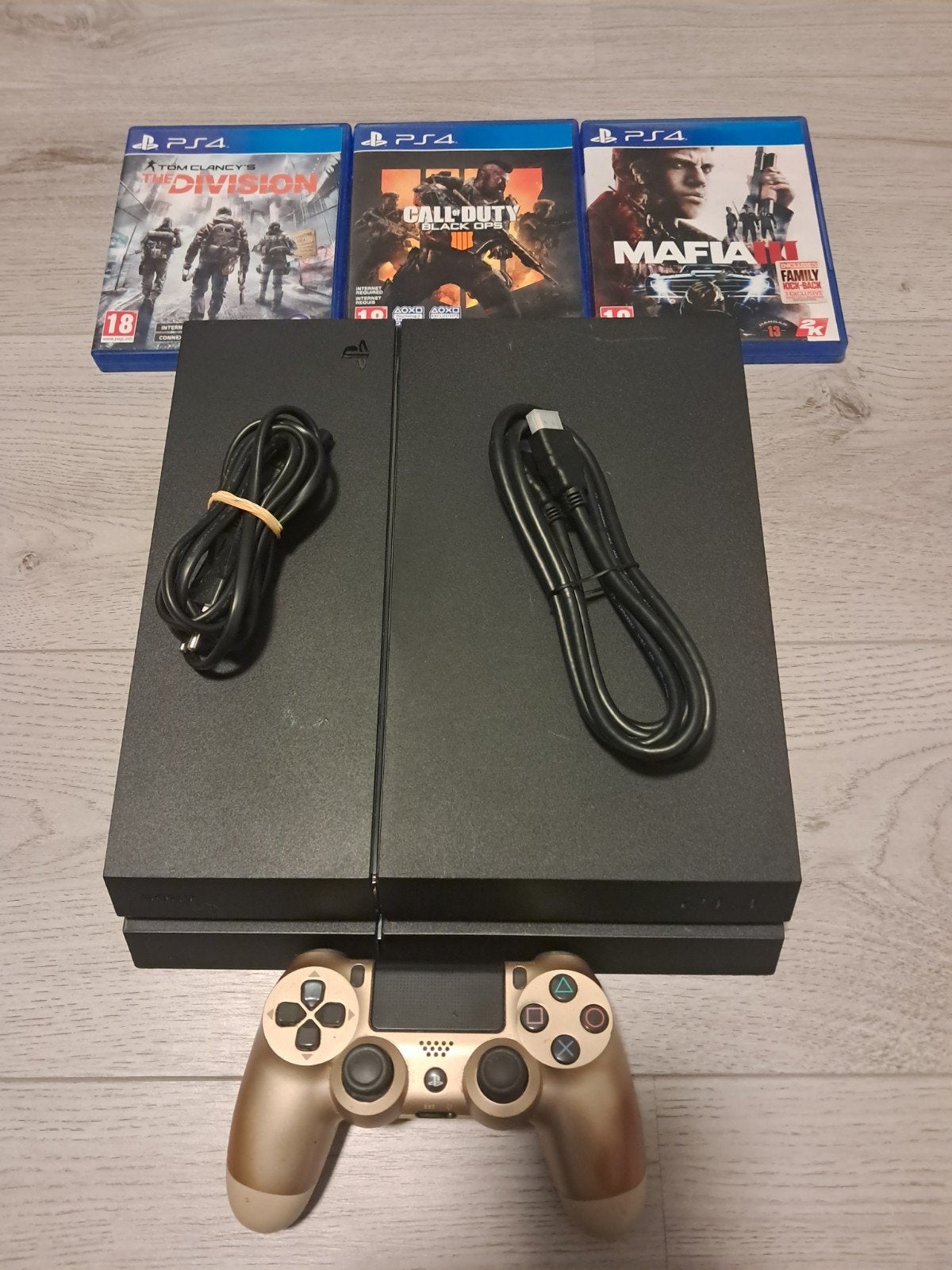 PS4 1TB met 2 accounts!!,1 controller en alle kabels!, Online, 1 speler, Ophalen of Verzenden, Zo goed als nieuw