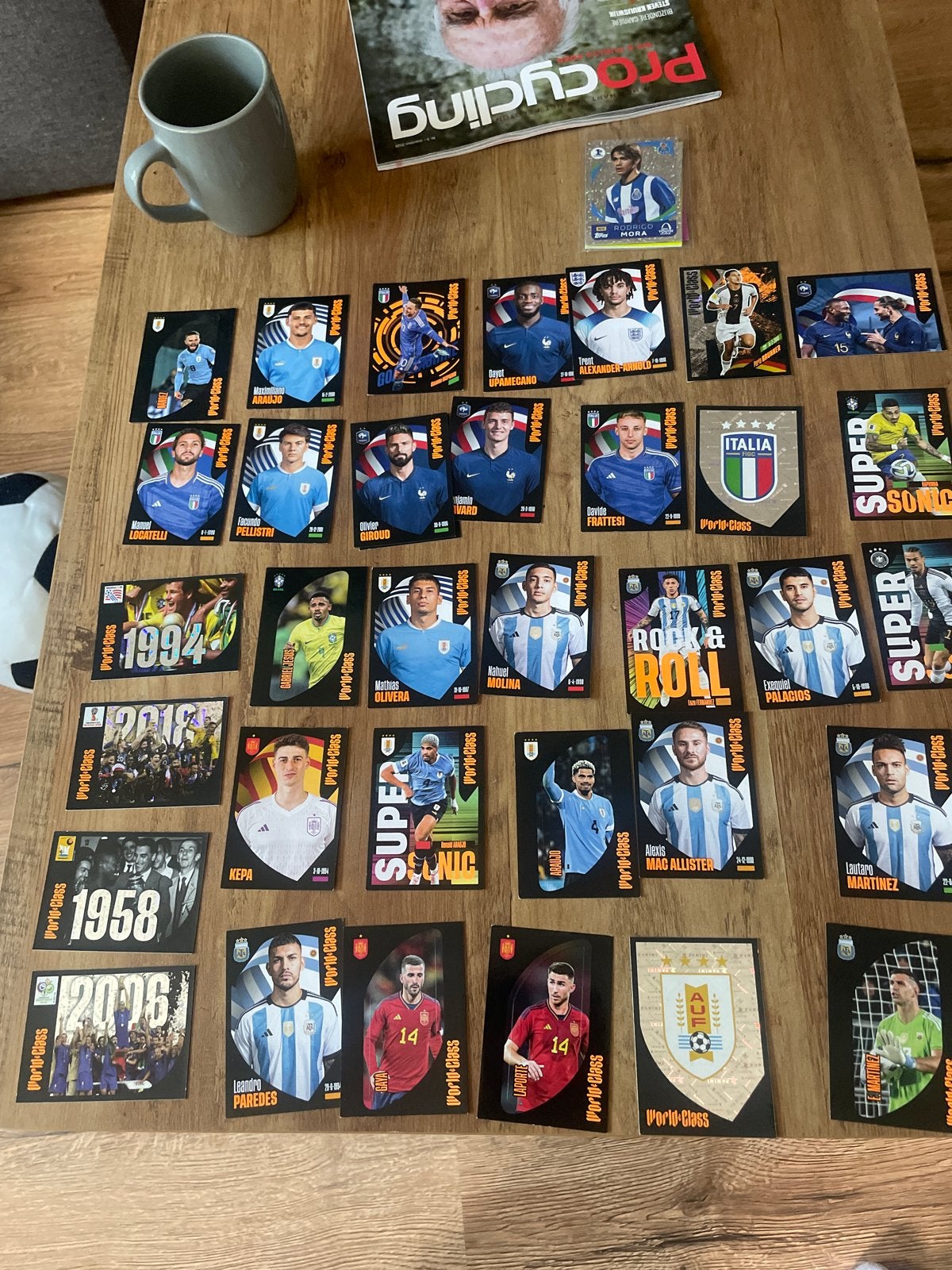 Voetbalplaatjes World Cup Qatar 2022 Panini, Ophalen of Verzenden, Zo goed als nieuw, Buitenlandse clubs, Poster, Plaatje of Sticker