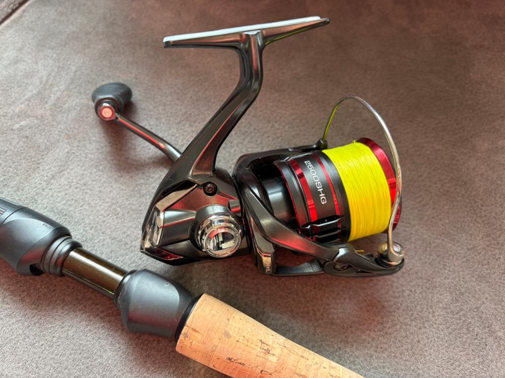 shimano vanford 2500 westin w4 vertical 185cm 14-28g, Ophalen, Zo goed als nieuw, Molen