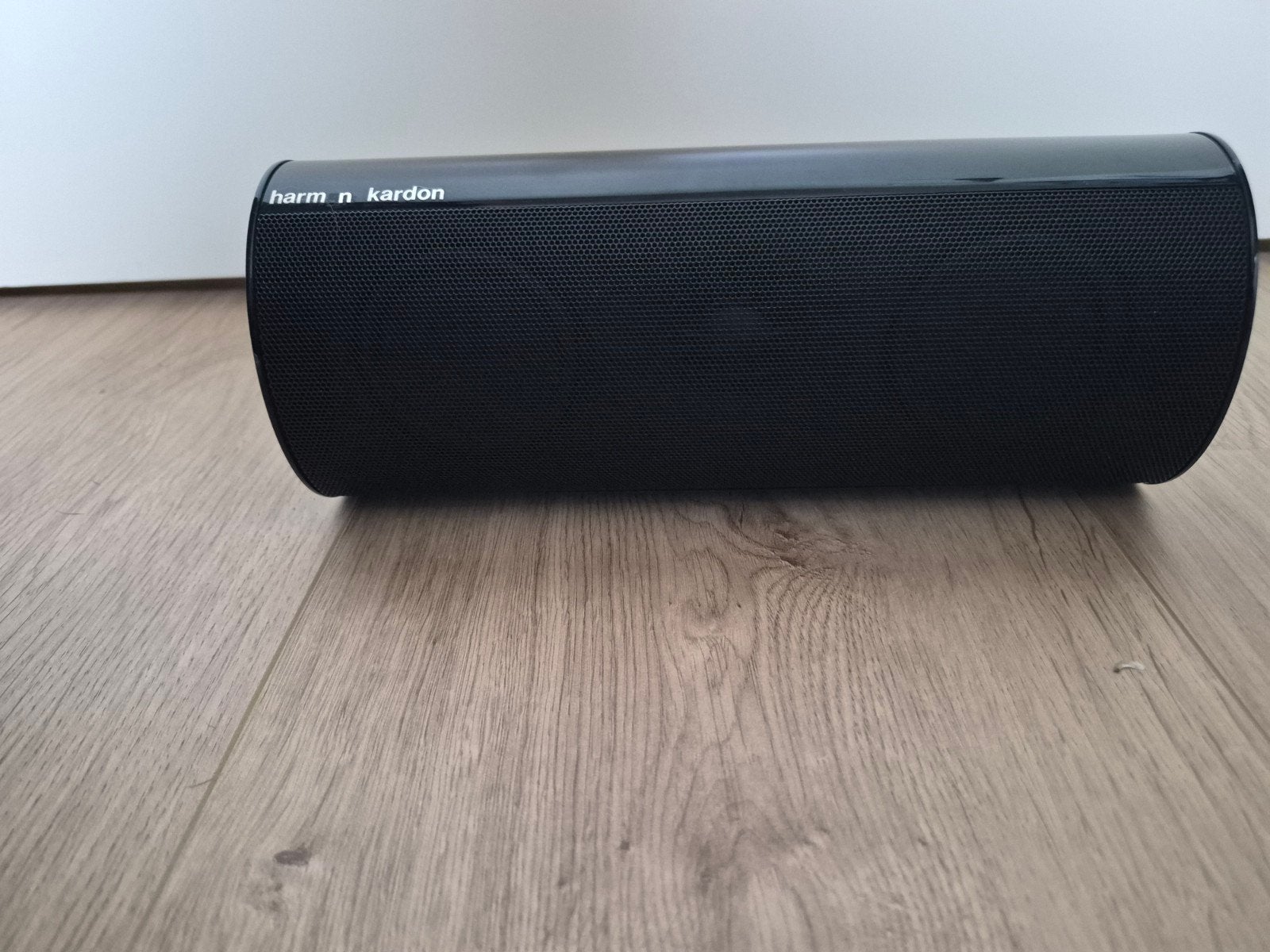 harman kardon Centerspeaker, Ophalen of Verzenden, Zo goed als nieuw, 60 tot 120 watt, Geschikt voor surround/home cinema