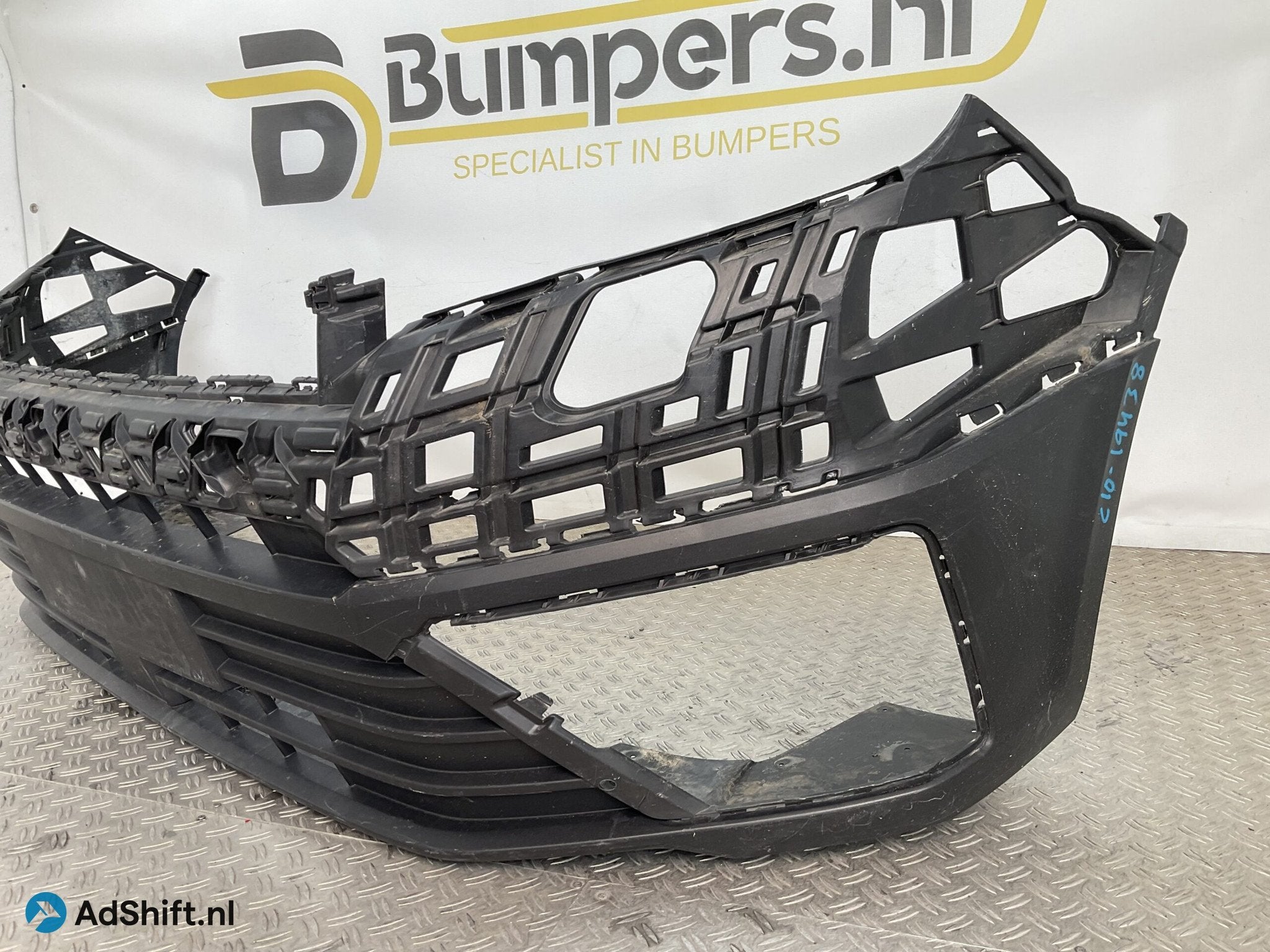Bumper Volkswagen Crafter 7C0 17-22 7C0807221 Voorbumper C10, Bumper