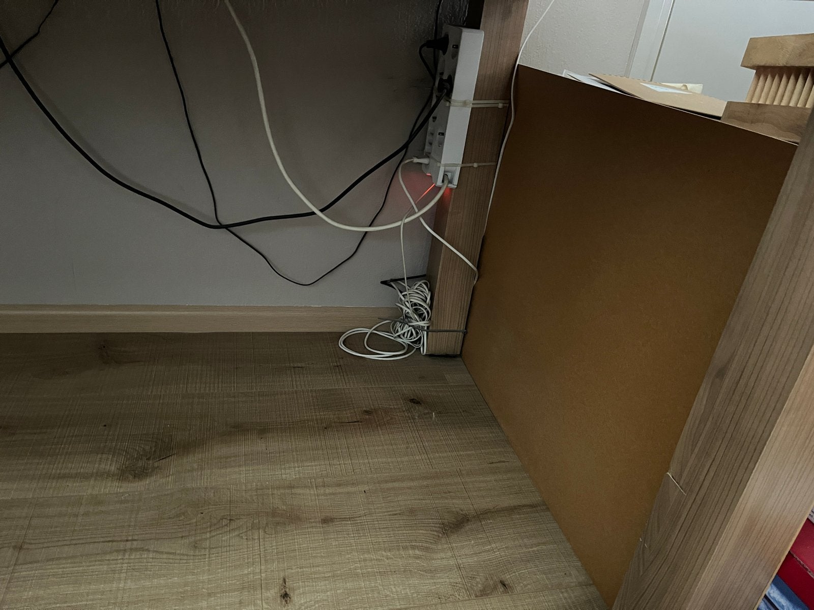 Ruim bureau 180x90x77 cm met onbeschadigd blad, Ophalen, 90 cm, Gebruikt, 180 cm