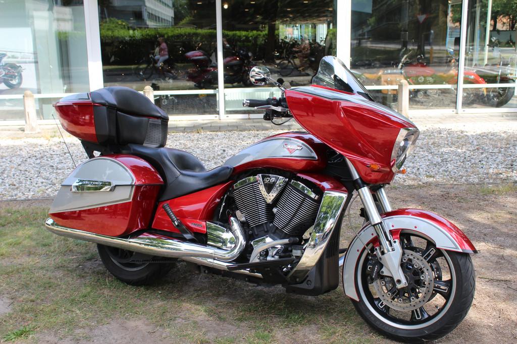 Victory Cross Country, Motoren, 1701 cc, Chopper, Bedrijf, Victory