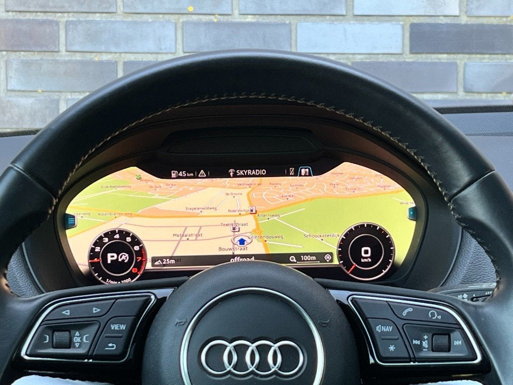 Audi Q2 1.4 TFSI COD DES.PL+ - PANO - LED - 18 INCH - ORG. N, Auto's, Audi, Gebruikt, 4 cilinders, 150 pk, Wit