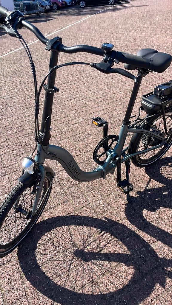 RAAHS. Vouw fiets elektrisch een jaar oud, Ophalen, Zo goed als nieuw, 20 inch of meer