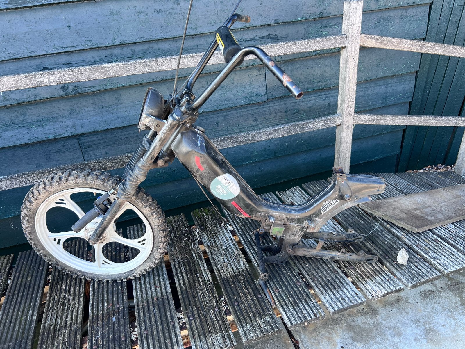 Tomos snor frame met geldig kenteken, Ophalen, Gebruikt, Maximaal 25 km/u