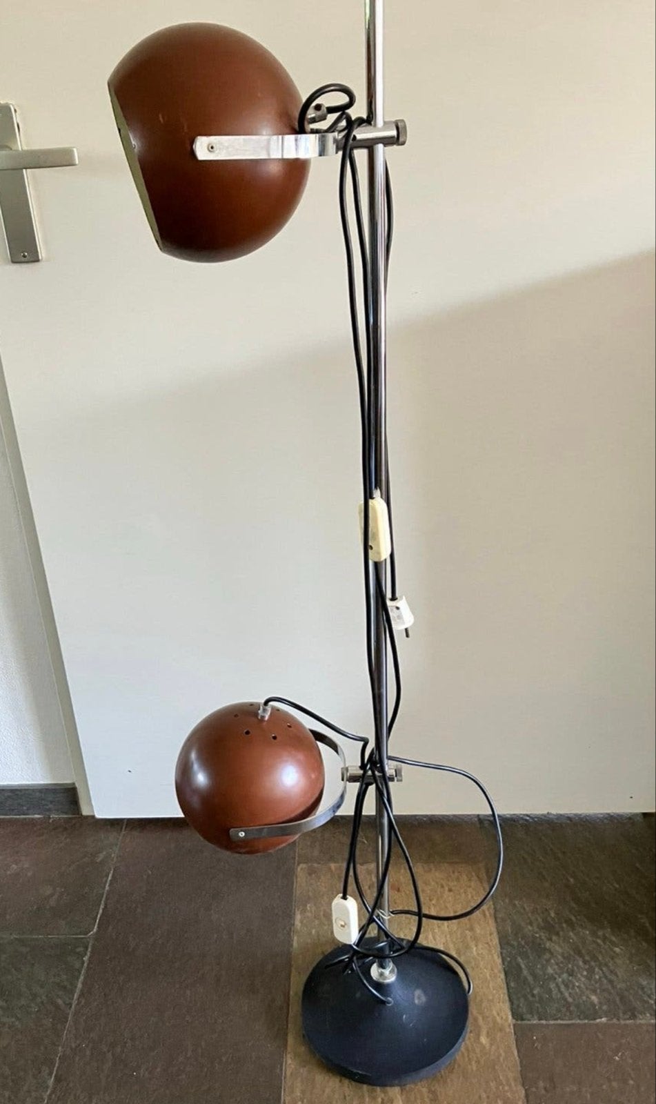 Herda Vloerlamp met Twee Bruine Bollen - Jaren '70 Stijl, Gebruikt, Metaal, 150 tot 200 cm, E27 (groot)