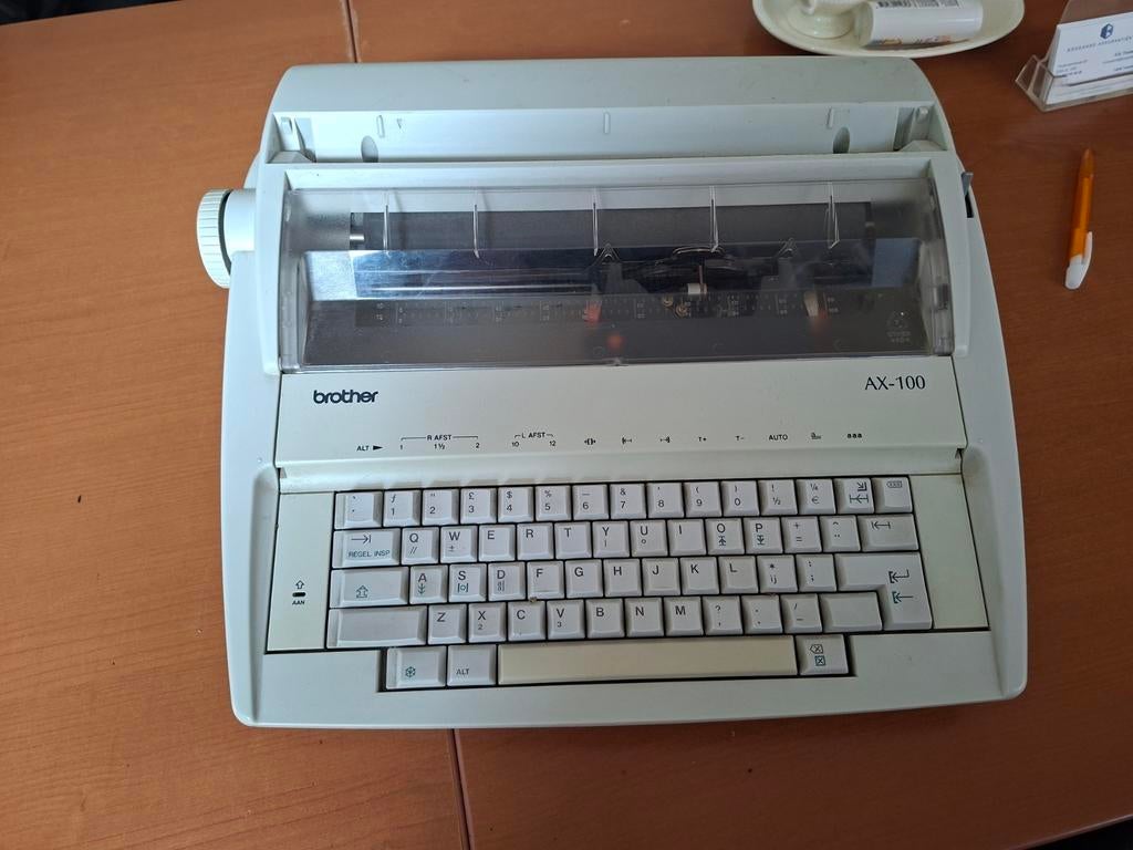 Typemachine electrische, Ophalen