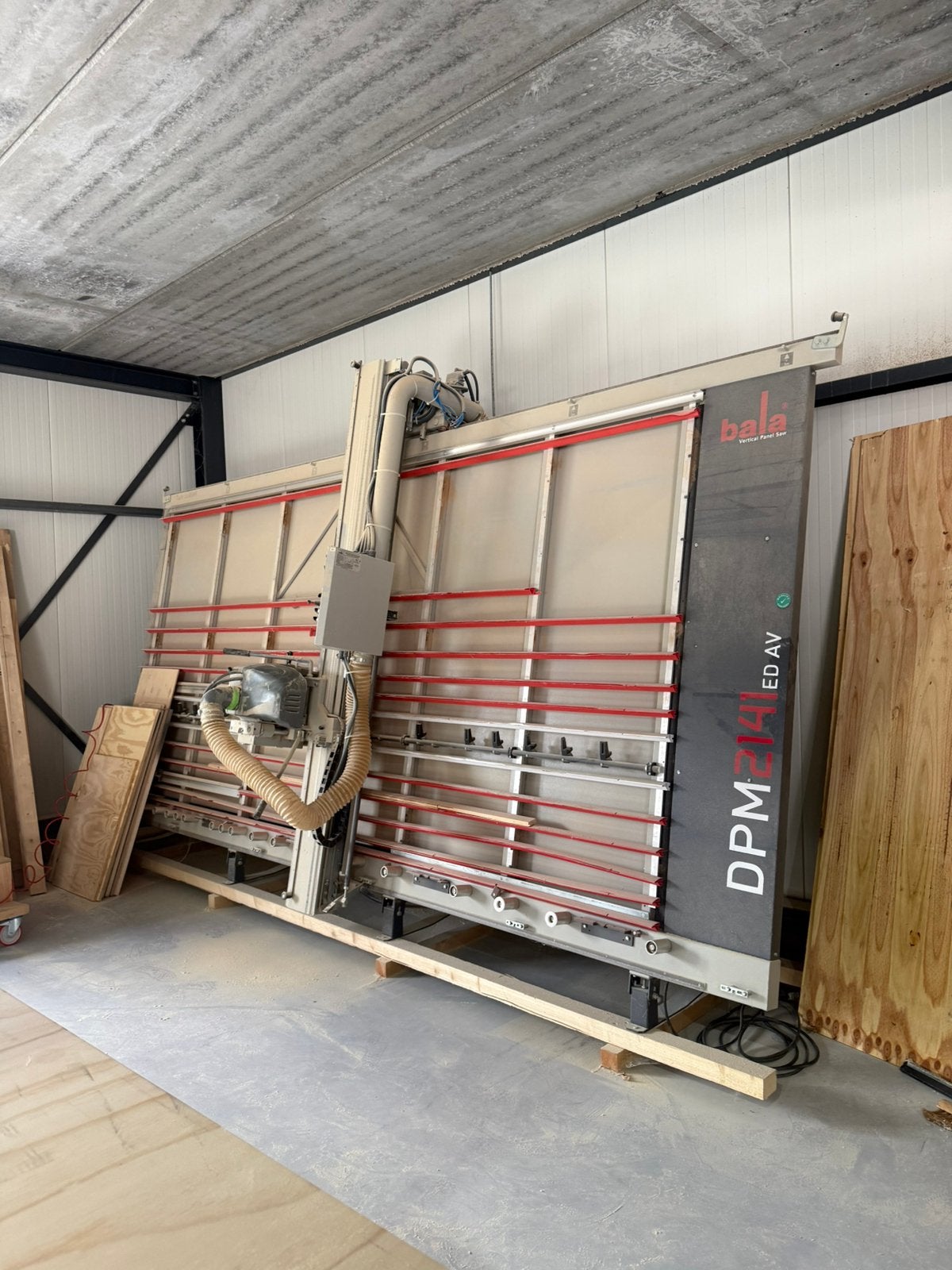 Verticale wandzaag Bala Makina DPM2141 ED AV, Doe-het-zelf en Verbouw, Ophalen, Gebruikt, 70 mm of meer, Overige typen