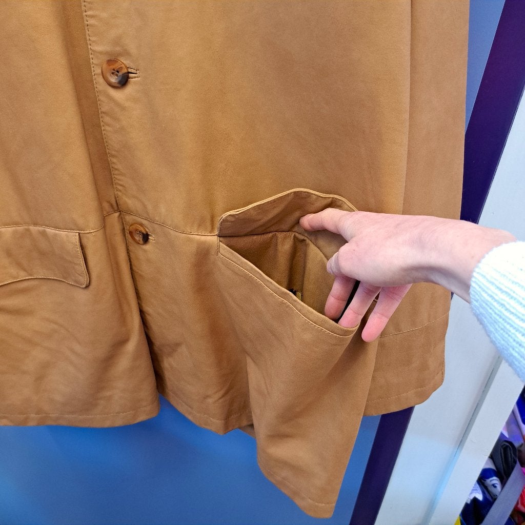 Arma suede leren camel bruine jas met knopen maat 52 48341, Maat 52/54 (L), ., ARMA, Ophalen of Verzenden