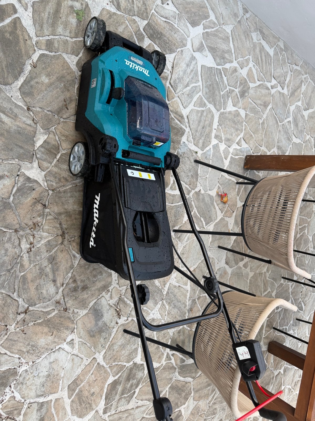 Makita Accu Grasmaaier 36V (2x18V) 380mm, Ophalen, Cirkelmaaier, Accu-grasmaaier, Zo goed als nieuw