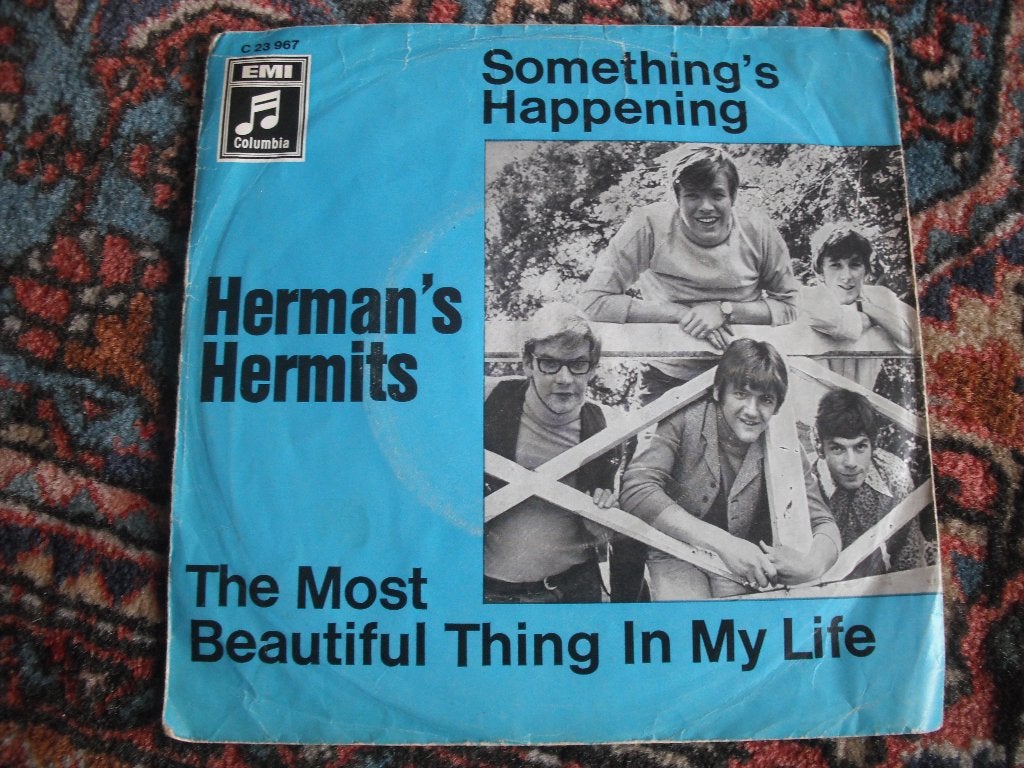 Herman's Hermits - Somethin's Happening., Cd's en Dvd's, Vinyl Singles, Ophalen of Verzenden, Zo goed als nieuw, Nederlandstalig