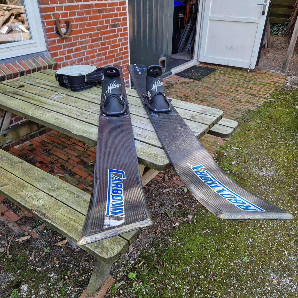 Springski's en armsling waterski, Ophalen