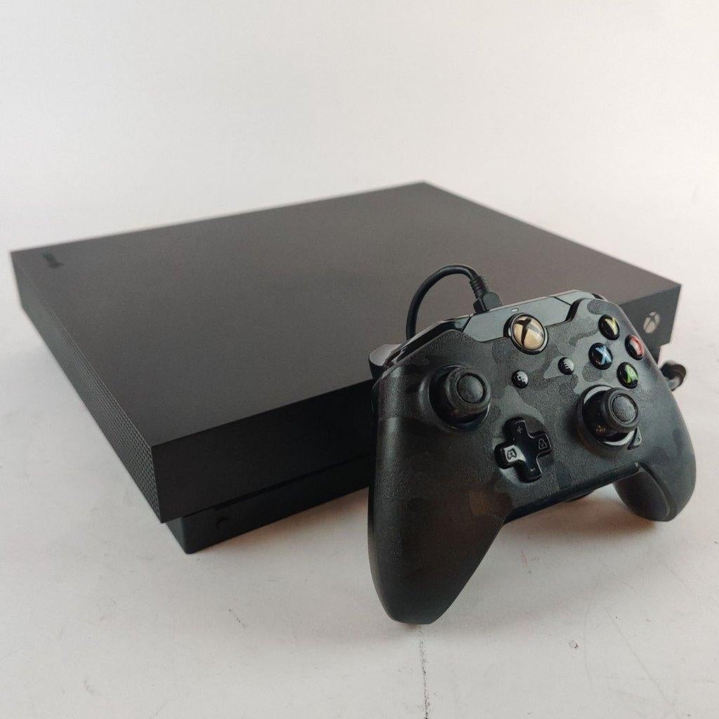 Xbox One X 1tb + wired Controller || Nu voor maar € 199.99, Avontuur en Actie, 1 speler, Ophalen of Verzenden, X