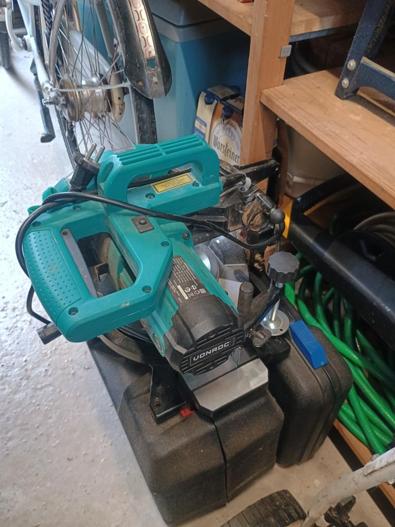 Afkortzaag Vonric 1400W, Ophalen, 1200 watt of meer, Afkortzaag, 30 tot 70 mm
