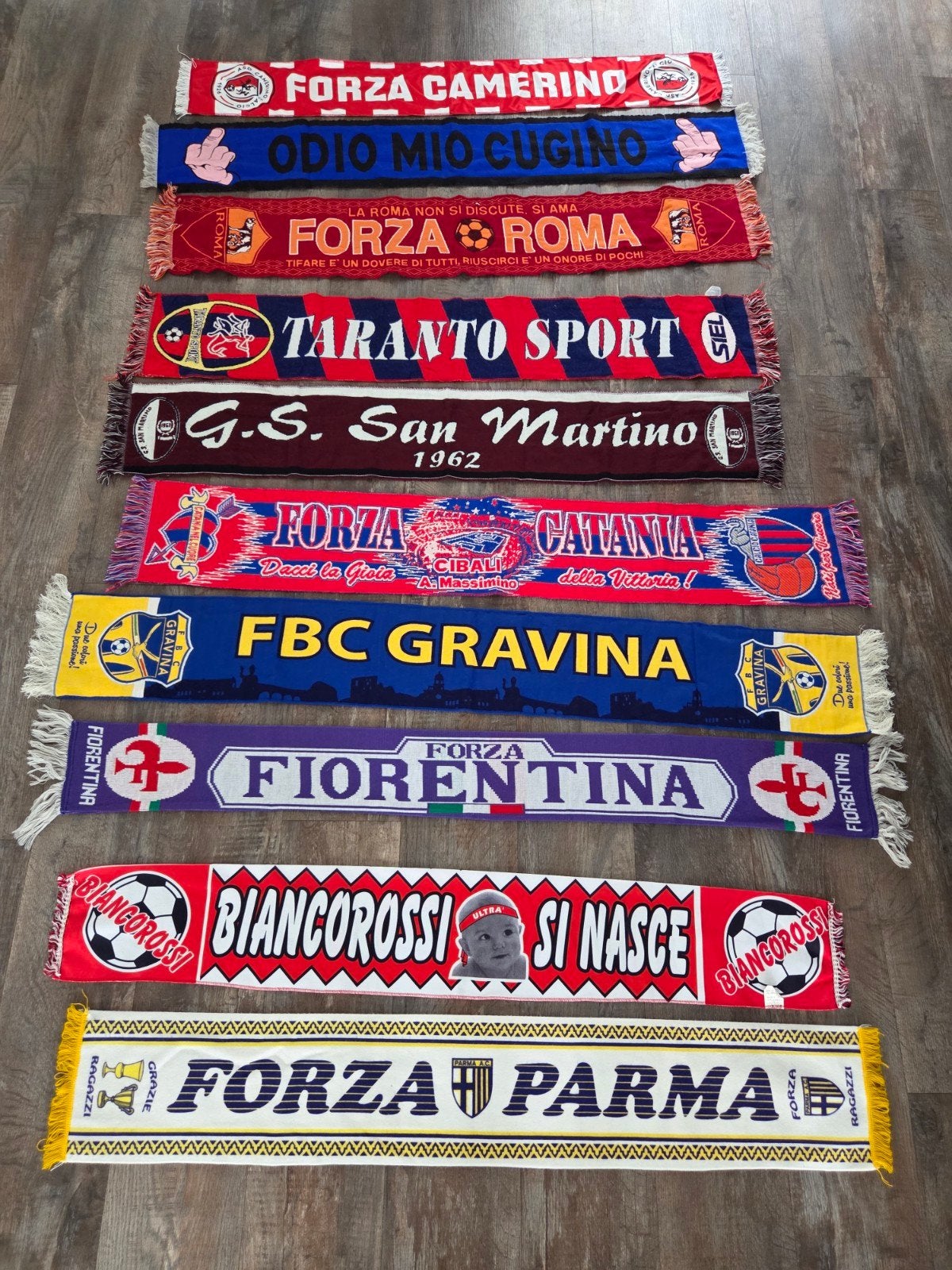 Voetbalsjaals Italië (6), Verzamelen, Sportartikelen en Voetbal, Ophalen of Verzenden, Zo goed als nieuw, Buitenlandse clubs, Vaantje of Sjaal
