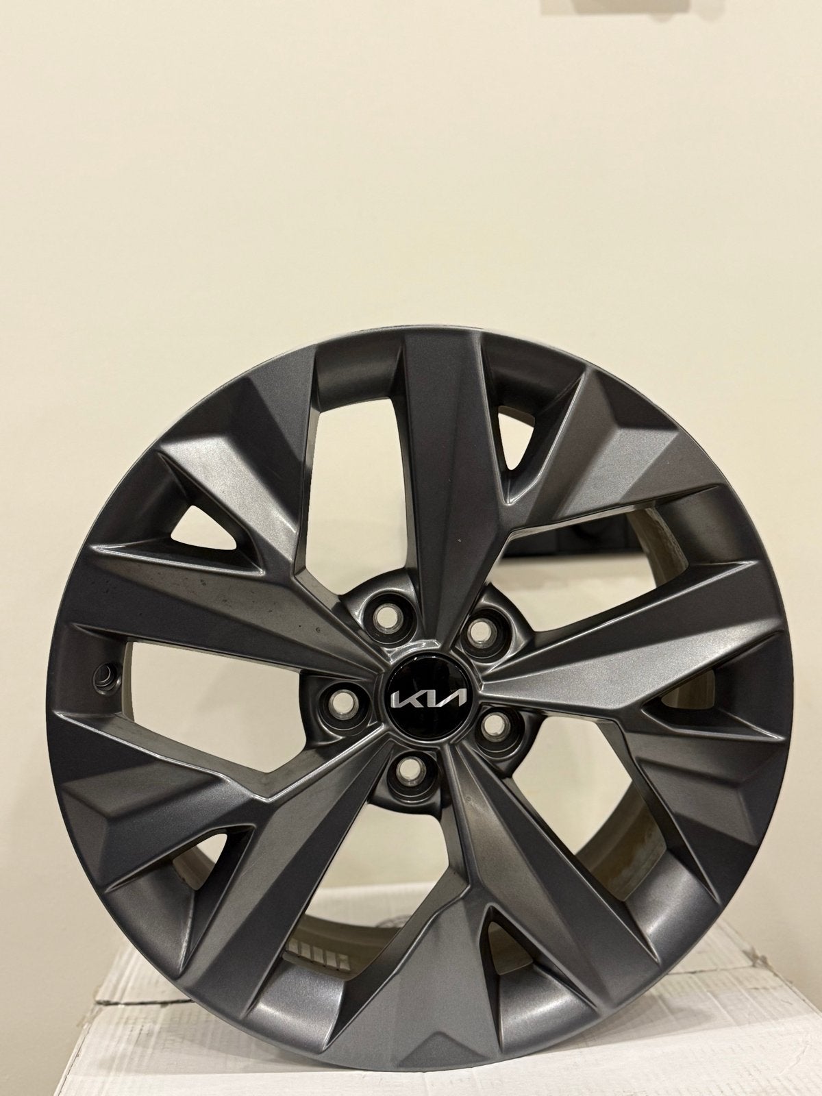 ZGAN originele Kia Velgen 18 inch - Stijlvol en Ongebruikt, Auto-onderdelen, Banden en Velgen, Ophalen, 18 inch, Gebruikt, Velg(en)