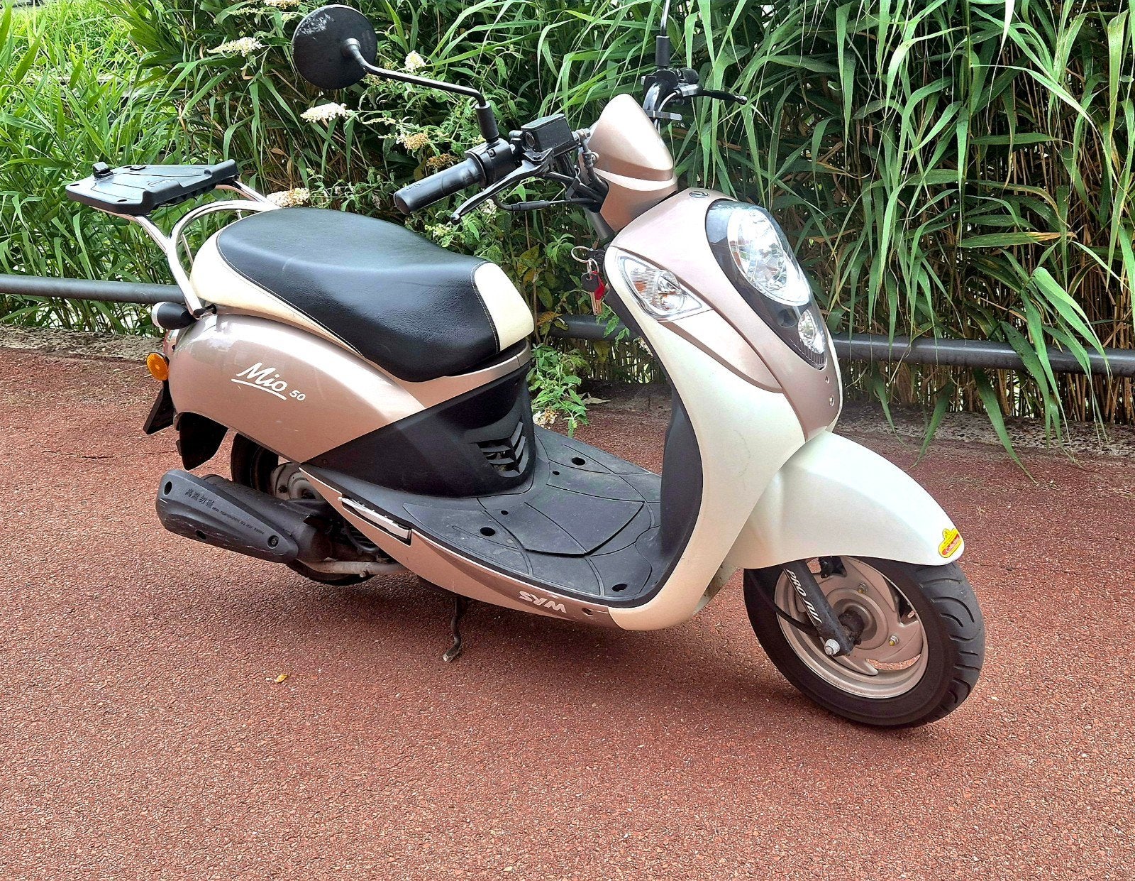 Sym Mio snor scooter - uit bouwjaar 2015
(zie foto's)

Te ko, Ophalen, Gebruikt, Benzine, Mio