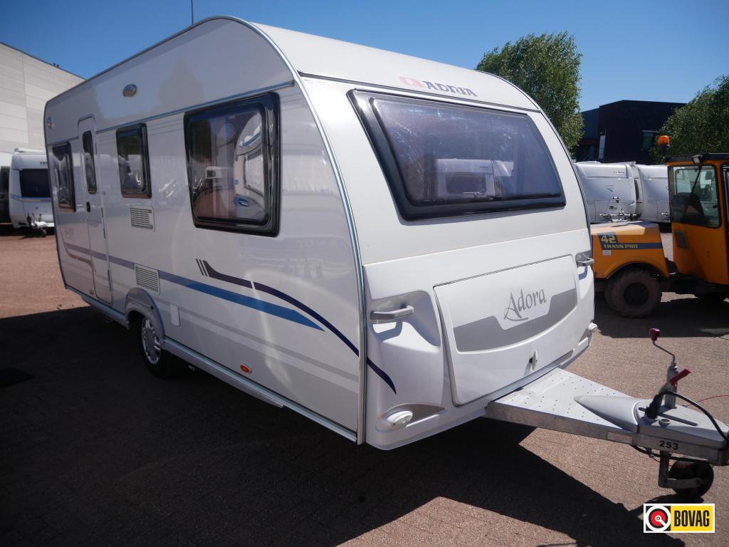 Adria Adora 472 LU met Enduro mover, Caravans en Kamperen, Rondzit, Schokbreker, Bedrijf, Adria