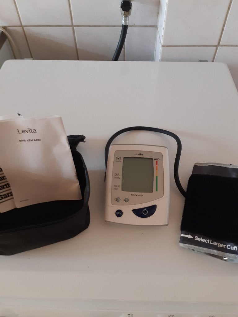 Levita BPM Arm 6400 Bloeddrukmeter met etui, Ophalen of Verzenden, Zo goed als nieuw, Overige typen